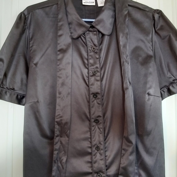 **NWOT**Midtown  satin blouse w/ necktie - Picture 1 of 3